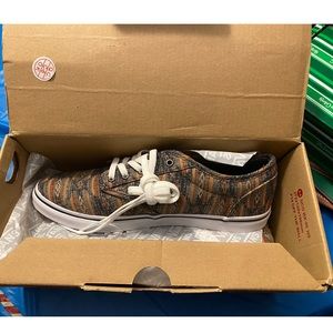VANS UNWORN & IN BOX!